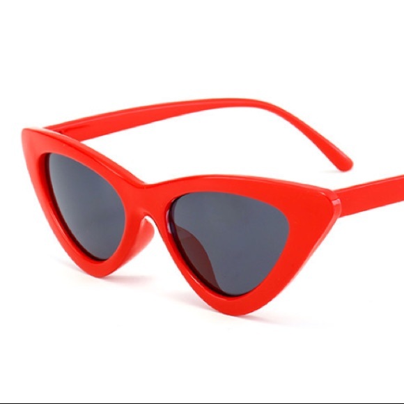 Retro Slim Cat Eye Sunglasses - Picture 3 of 4